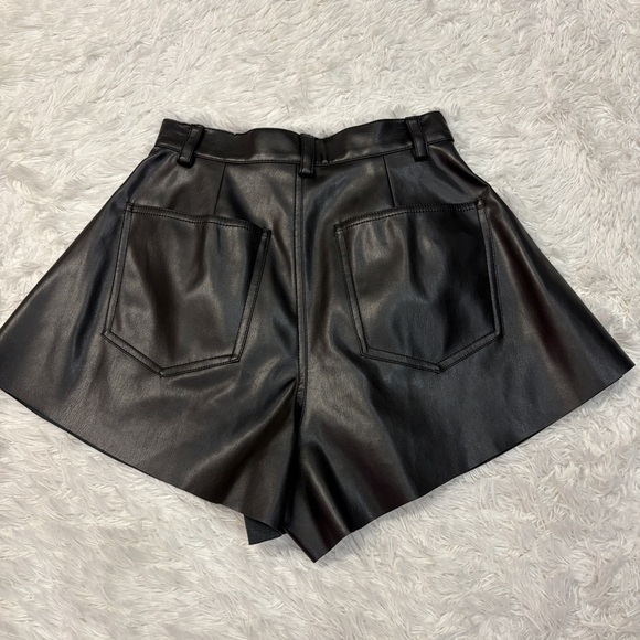 Revolve WeWoreWhat Flare Bell Short Leather Black - Picture 4 of 4